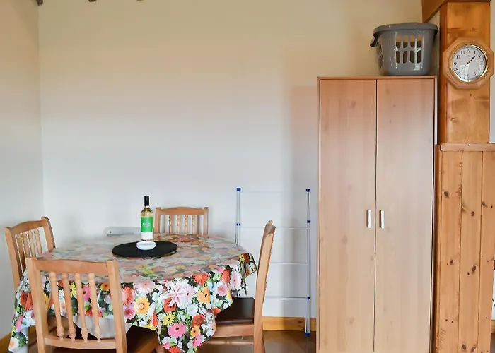 Meadow Cottage - Uk45882