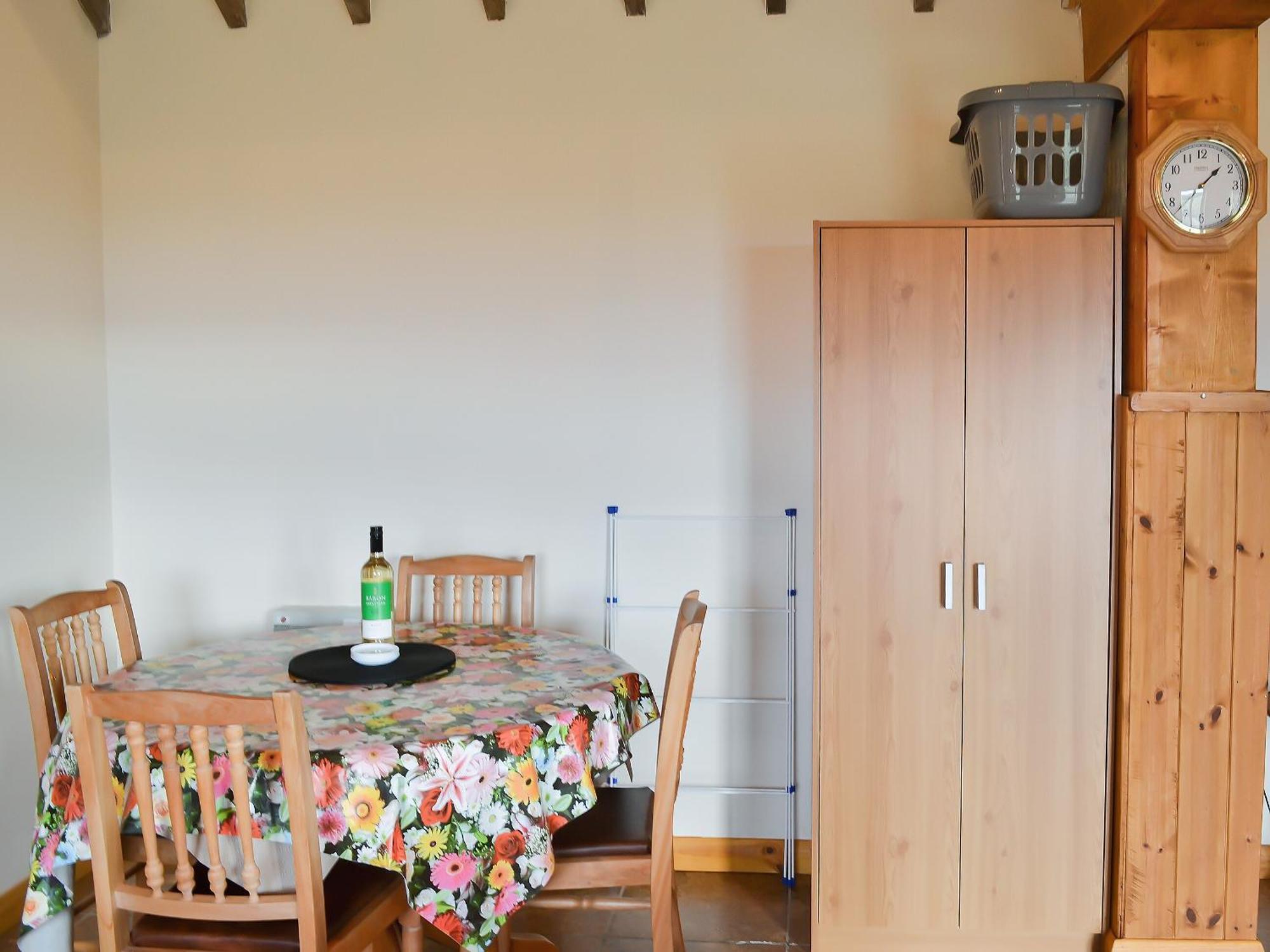 Meadow - Uk45882 Holiday home *